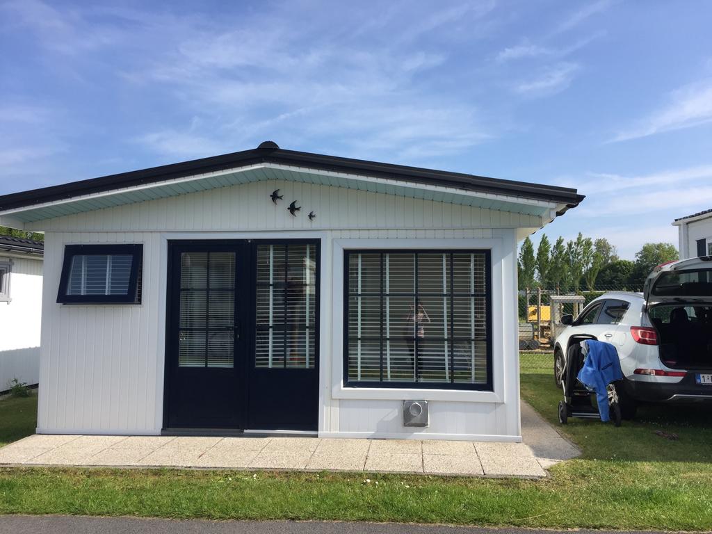 Chalet op camping Noordzee in de Haan, Immo, Buitenverblijven te koop, Chalet, Verkoop zonder makelaar, 2 slaapkamers, Provincie West-Vlaanderen