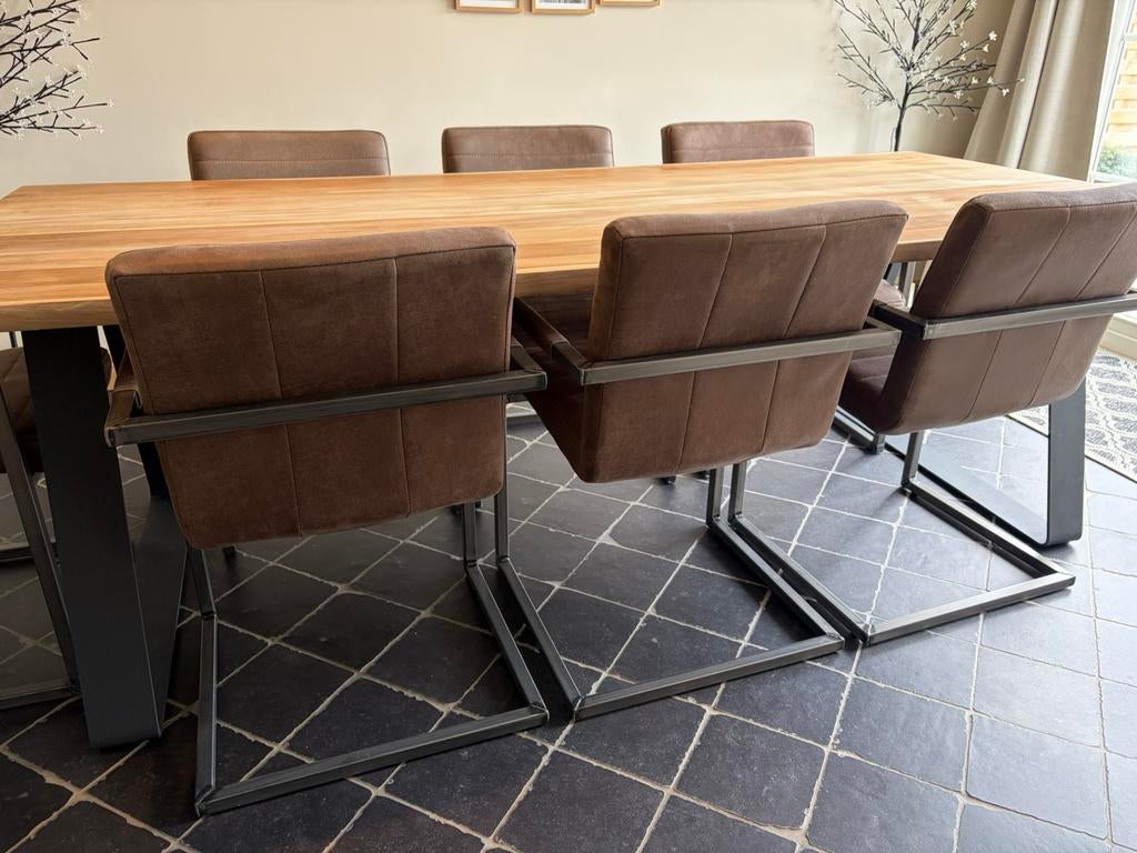 Set van 8 degelijke eettafelstoelen, Huis en Inrichting, Stoelen, Ophalen, Zo goed als nieuw