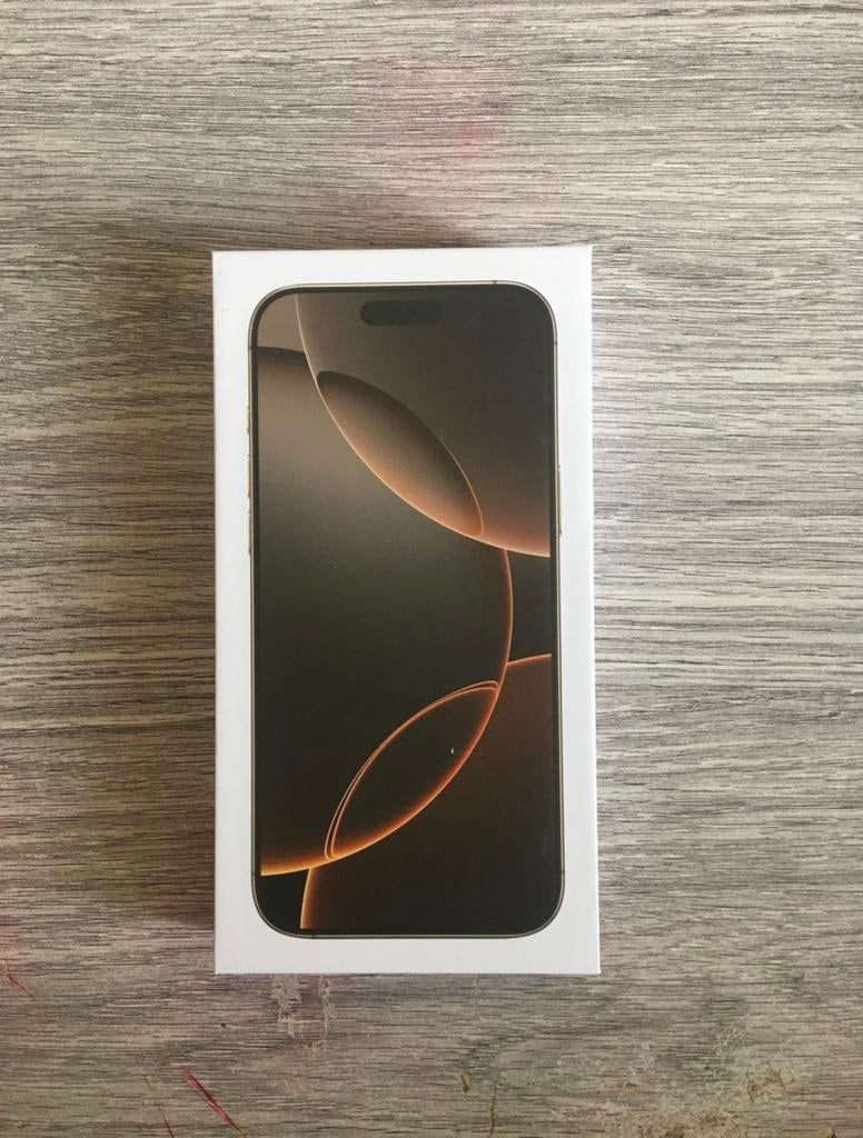 Iphone 16 pro max desert titanium 256gb, Ophalen, Zo goed als nieuw, IPhone 16