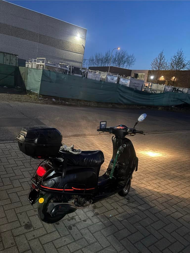 Souris Sourini Special Edition, Fietsen en Brommers, Snorfietsen en Snorscooters, Gebruikt, Overige merken, Benzine, Ophalen