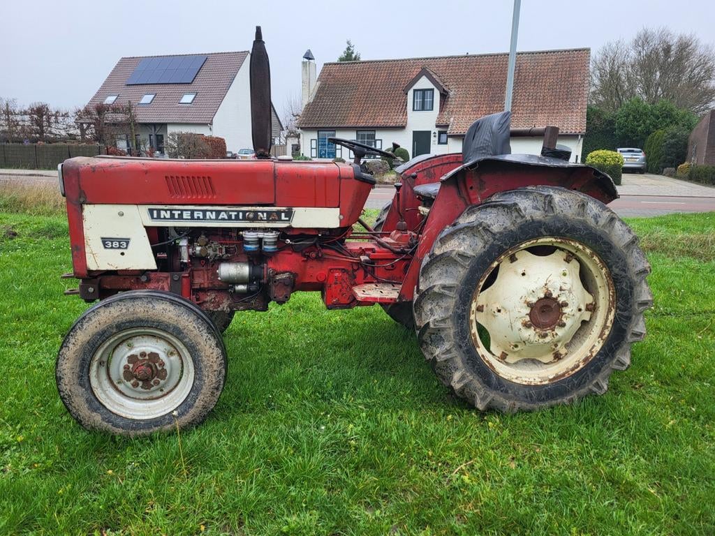 International 383 semi smalspoor, Zakelijke goederen, Ophalen, John Deere