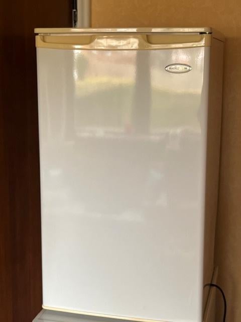 frigo, Electroménager, Classe énergétique A ou plus économe, 85 à 120 cm, Sans bac à congélation, Enlèvement