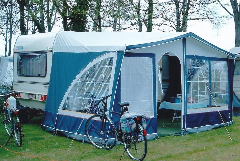 Voortent caravan, Caravans en Kamperen, Voortenten en Luifels, Ophalen, Zo goed als nieuw, Dorema
