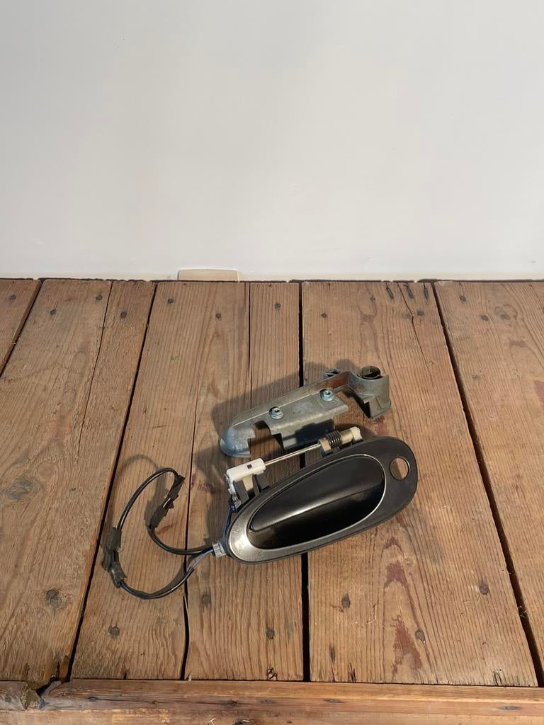 poignée de porte Porsche 996, Enlèvement, Porsche