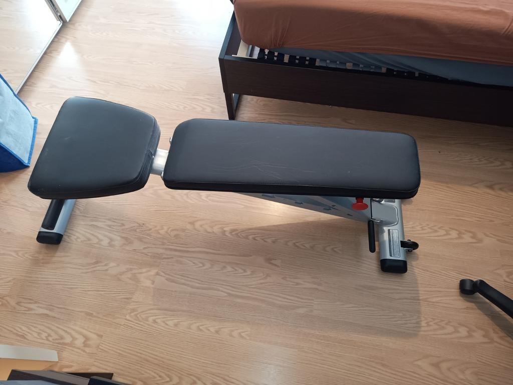 Banc de musculation pliable Bodysolid, Sports & Fitness, Équipement de fitness, Enlèvement, Comme neuf, Banc d'exercice