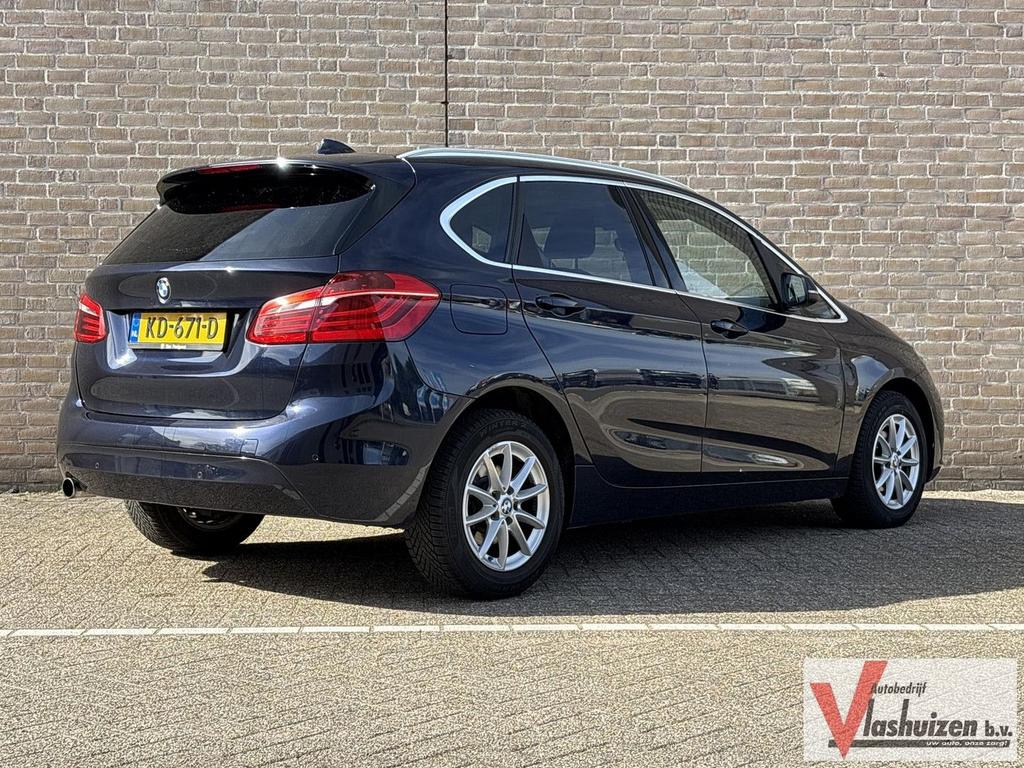 BMW 216 Active Tourer 2-serie 216i Centennial High Executive, Auto's, BMW, Monovolume, Blauw, Navigatiesysteem, 2 Reeks Active Tourer
