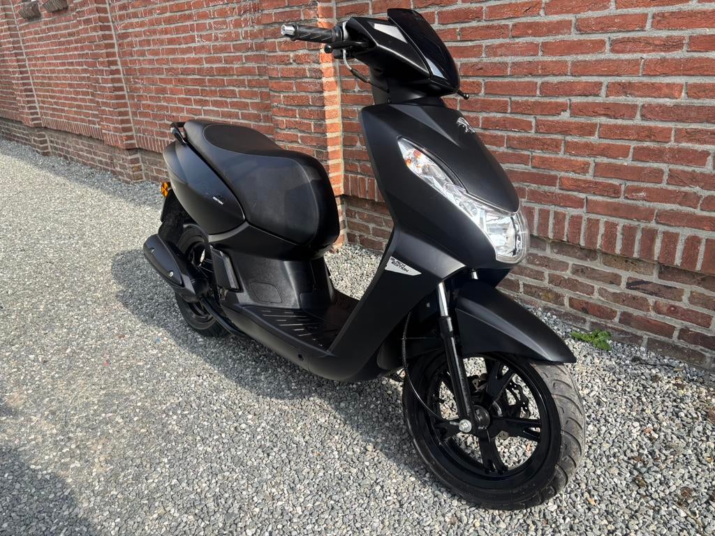 Peugeot Kisbee 2017 - B klasse - 5426 km - 2017, Ophalen, Zo goed als nieuw