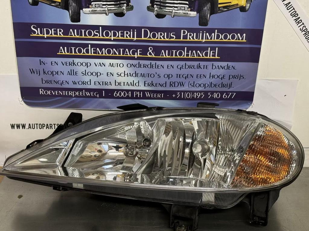 Renault megane koplamp links, Renault Group, Contact.group@renault.com, Renault, Utilisé