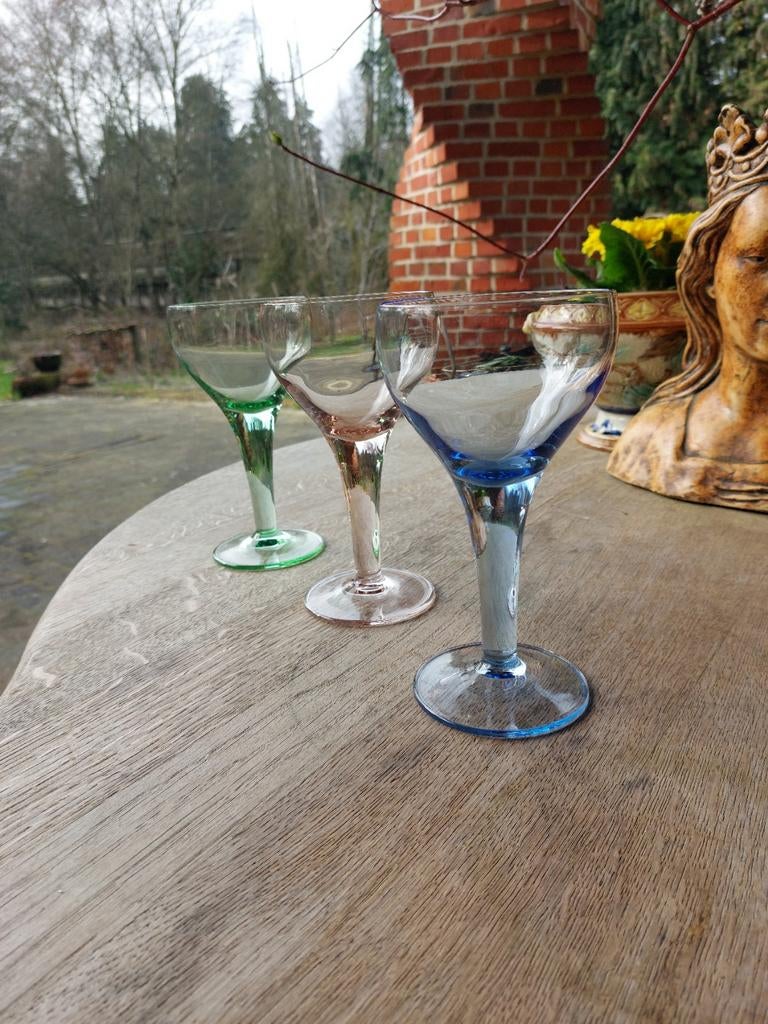 Bormioli/ grote bowl glazen op voet /italy/kleur, Antiek en Kunst, Ophalen of Verzenden