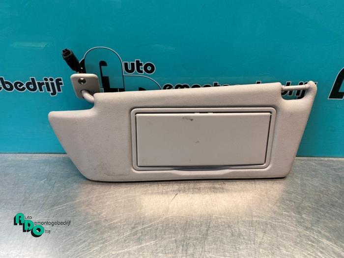 Pare-soleil d'un Opel Zafira B (Zafira B 05-), Autos : Pièces & Accessoires, Habitacle & Garnissage, Opel, Utilisé, 3 mois de garantie