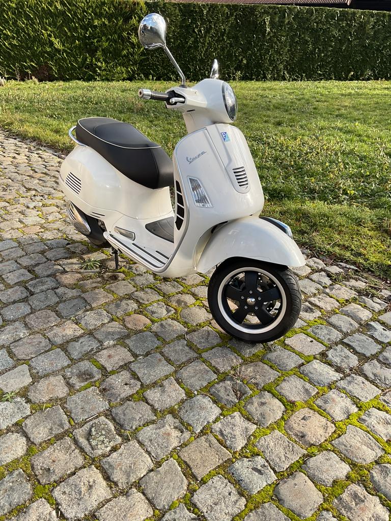 Vespa GTS 300 IE te koop, Ophalen, Overige modellen, 300 cc, Benzine