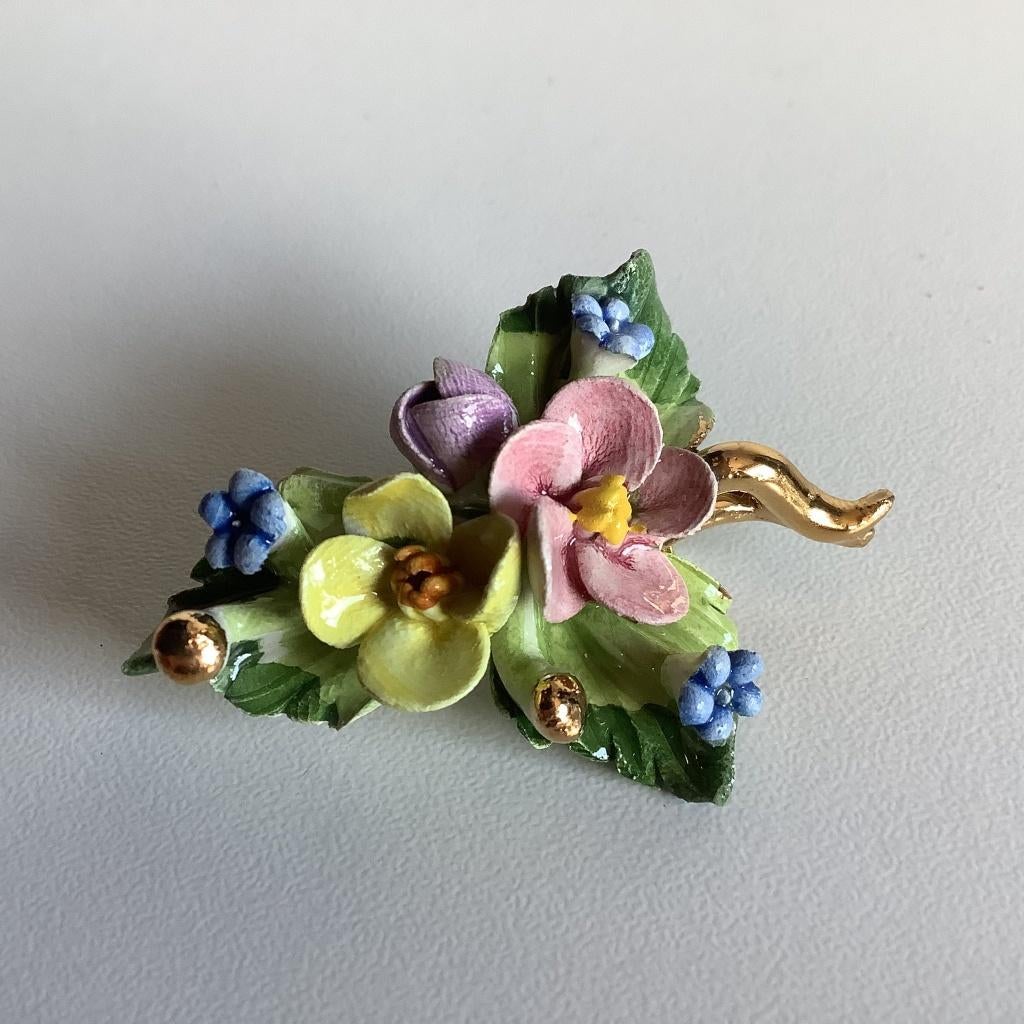 Broche à fleurs vintage Capodimonte, Enlèvement ou Envoi