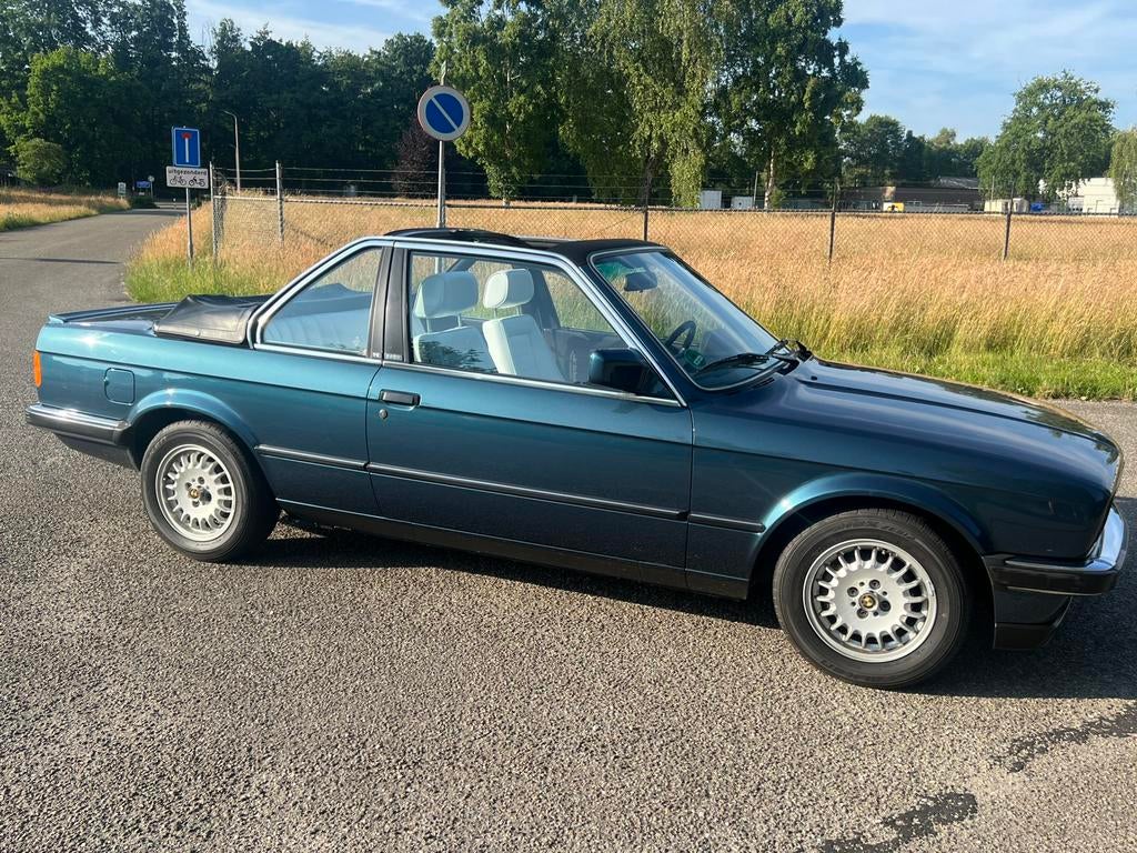 BMW E30 TC2 320i Baur UNIEK!, Auto's, Oldtimers, Achterwielaandrijving, Cabriolet, Blauw, Leder
