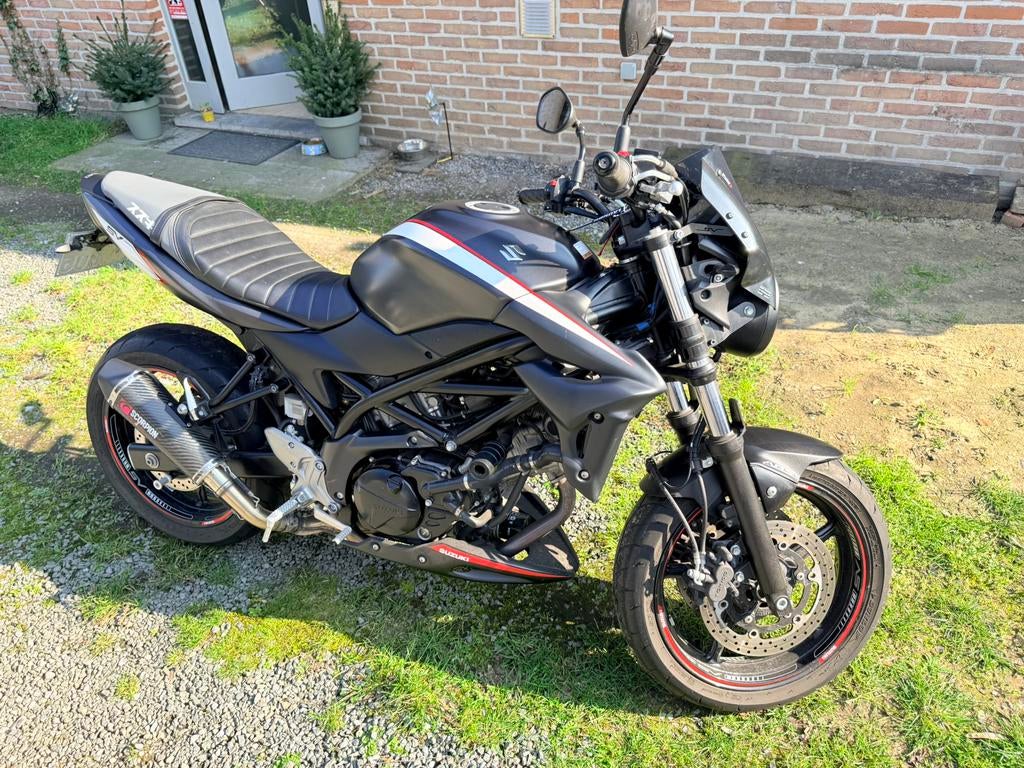 Suzuki SV650 Édition Sport BJ08/2018, Motos, Motos | Suzuki, Particulier, Sport, Échappement sport