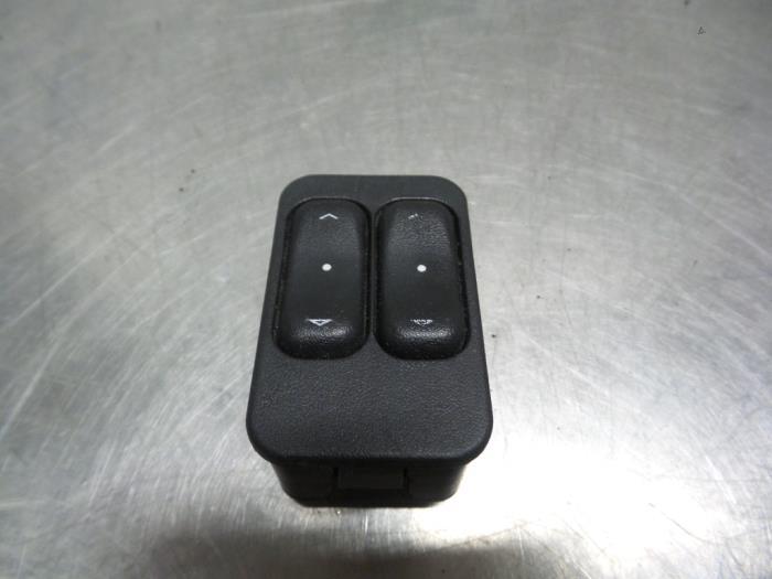 Commutateur vitre électrique d'un Opel Corsa (Corsa C 00-), -, Opel, 3 mois de garantie, Utilisé
