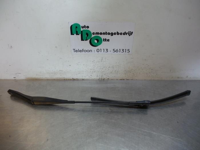 Ruitenwisserarm voor van een Opel Astra (Astra H 04-), Gebruikt, -, -, Opel
