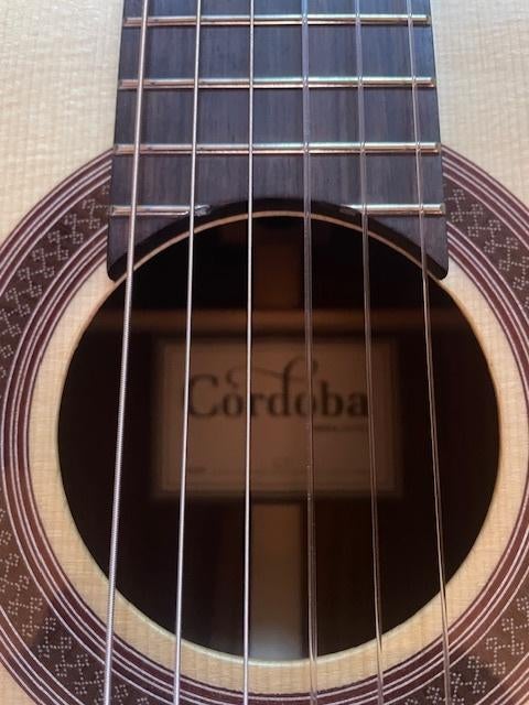 Cordoba C7, Muziek en Instrumenten, Snaarinstrumenten | Gitaren | Akoestisch, Ophalen, Nieuw, Klassieke of Spaanse gitaar