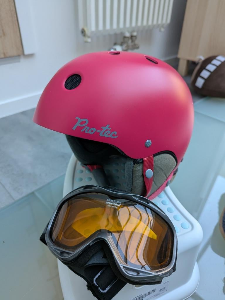 Skihelm Pro-tec S en Skibril Uvex, Ophalen