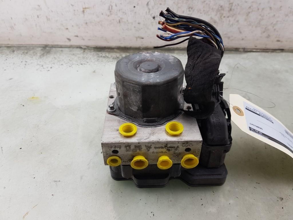 BLOC ABS (FREINS ANTI-BLOCAGE) Opel Meriva (01-2010/03-2017), Utilisé, Opel