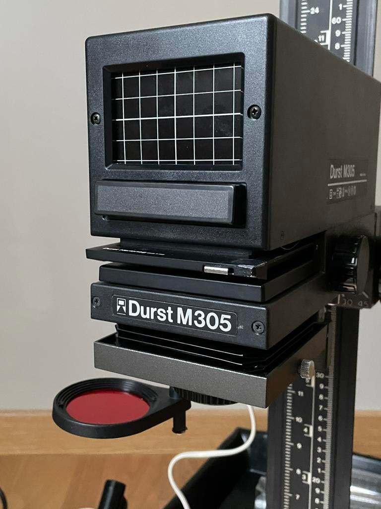 Agrandisseur DURST M305 + Optique NIKON 50mm + Acc, Enlèvement, Utilisé, Ensemble complet pour chambre noire, Portable