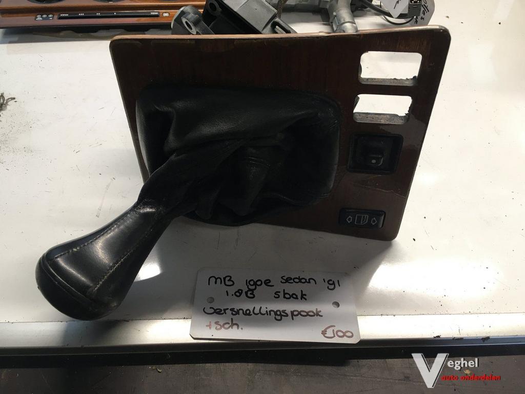 Mercedes W201 190 serie 1991  Lederen Schakelpook knop/hoes, -, Utilisé, -, -