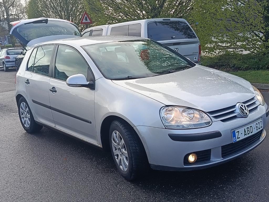 Golf 5 benzine/ 1.6 Cc/ 75 kw/ 5 deuren/ 2005, Auto's, Volkswagen, 75 kW, 1590 cc, Bedrijf, Golf