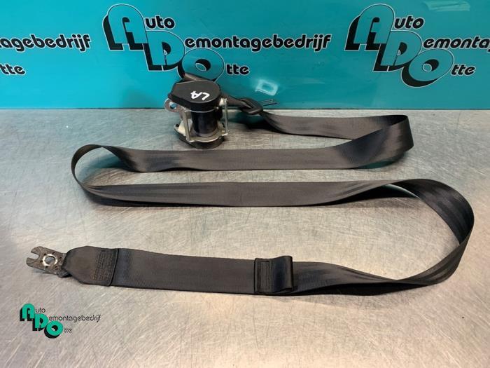 Ceinture de sécurité arrière gauche d'un Volkswagen Golf, Autos : Pièces & Accessoires, Volkswagen, -, 3 mois de garantie, Utilisé