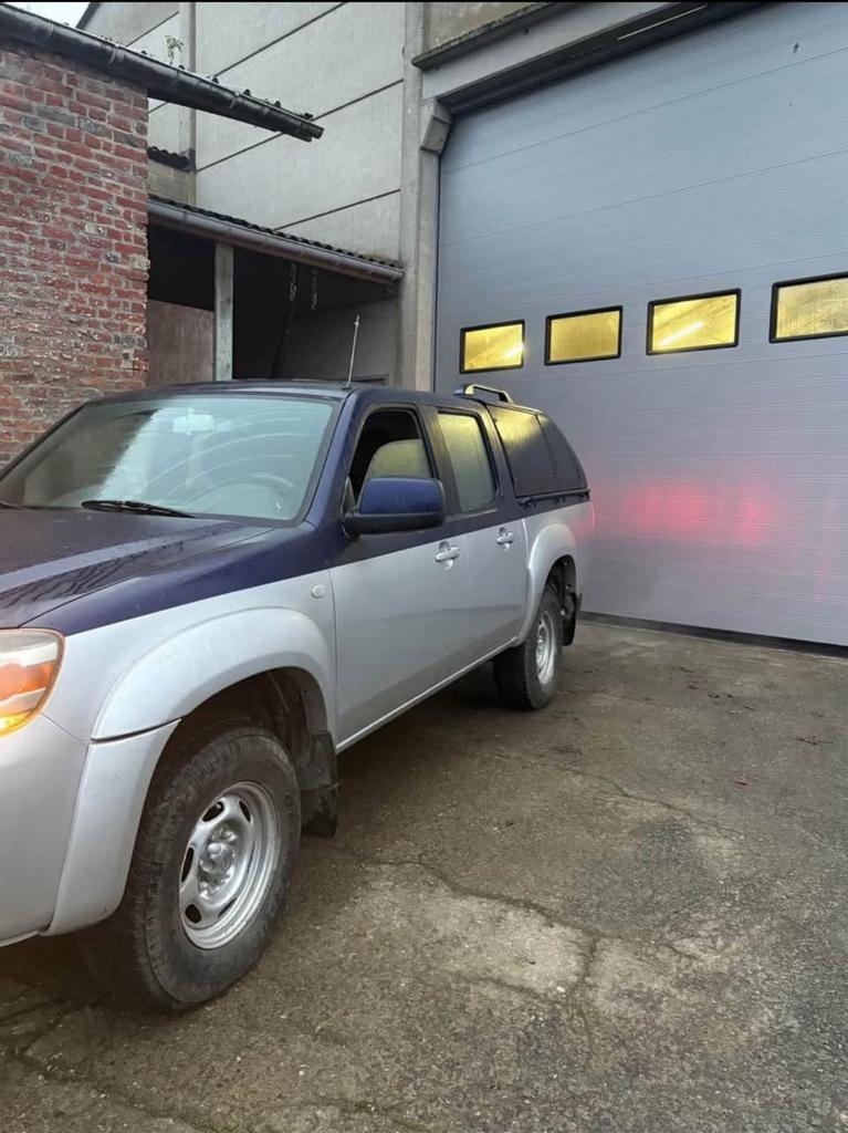 Mazda BT-50 double cabine de 2008, Autos, Achat, Boîte manuelle, Noir, 5 portes