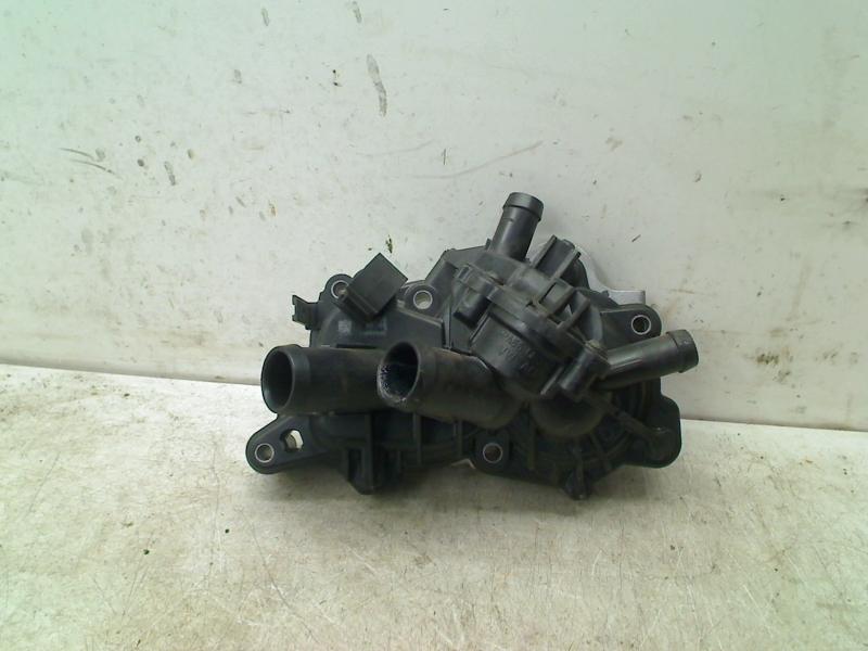 WATERPOMP MET THERMOSTAATHUIS Audi A1 Sportback (8XA / 8XF), Gebruikt, Dhr. R. de Gouw, Audi, De Bloemendaal 21 21
5221 EB  'S HERTOGENBOSCH, NL