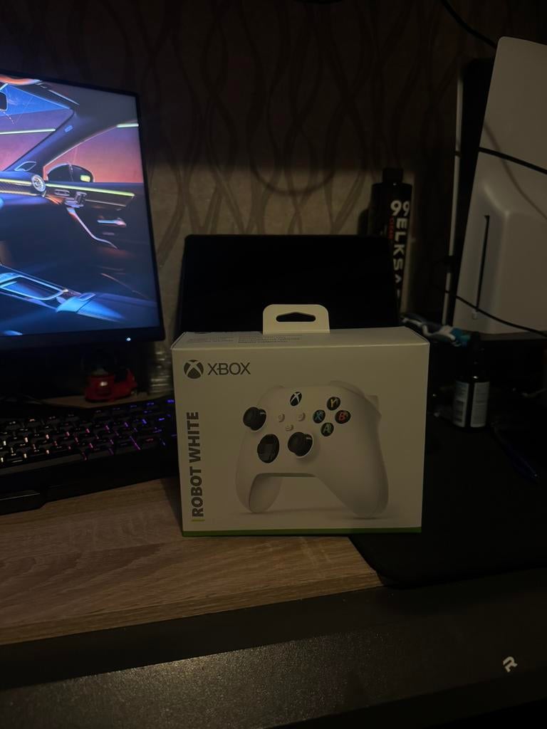 Xbox Wireless Controller Robot White nieuw in doos, Games en Spelcomputers, Spelcomputers | Xbox Series X en S, Nieuw, Ophalen