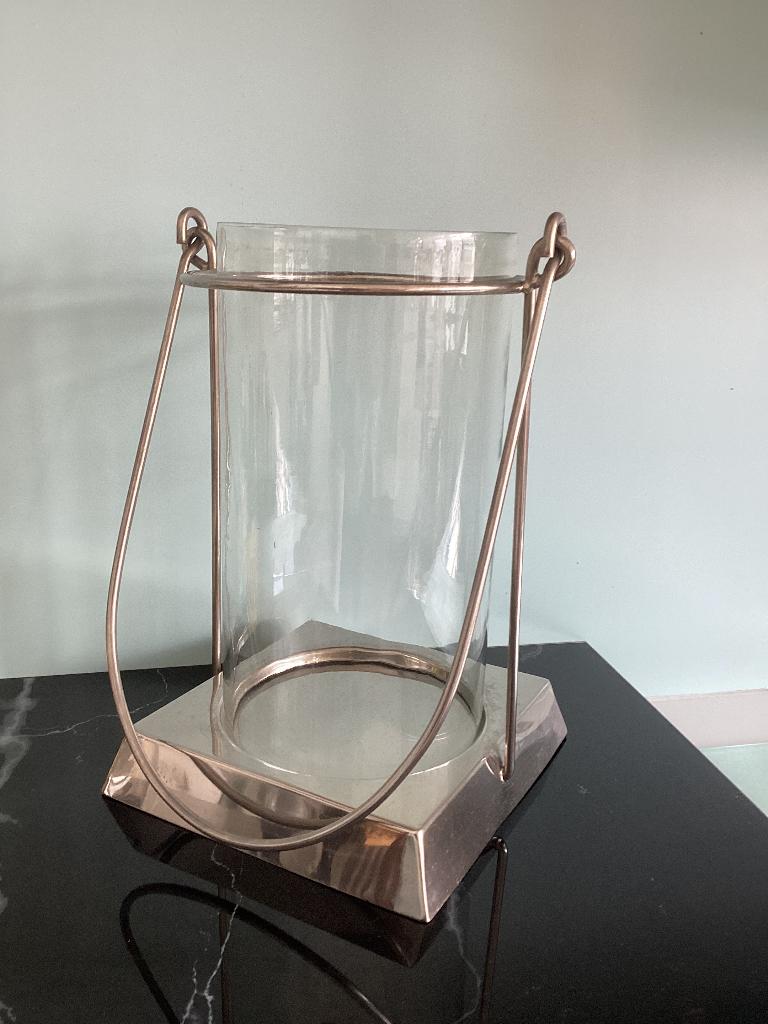 Windlicht / lantaarn metaal en glas. 036/A., Huis en Inrichting, Woonaccessoires | Kandelaars en Kaarsen, Metaal, Ophalen