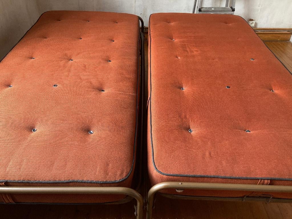 Deux matelas à ressorts pour lits d'une personne, Maison & Meubles, Chambre à coucher | Matelas & Sommiers, Utilisé, Matelas, 90 cm