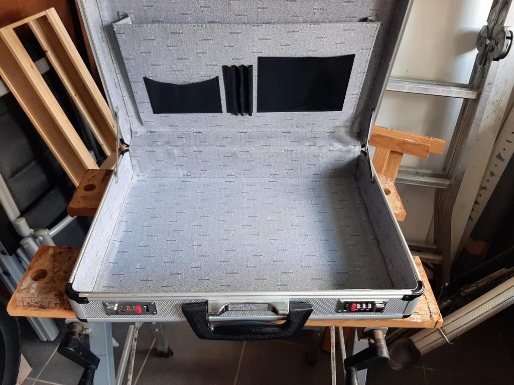 Muziek koffer  werk koffer, Musique & Instruments, Boîtiers & Valises, Enlèvement