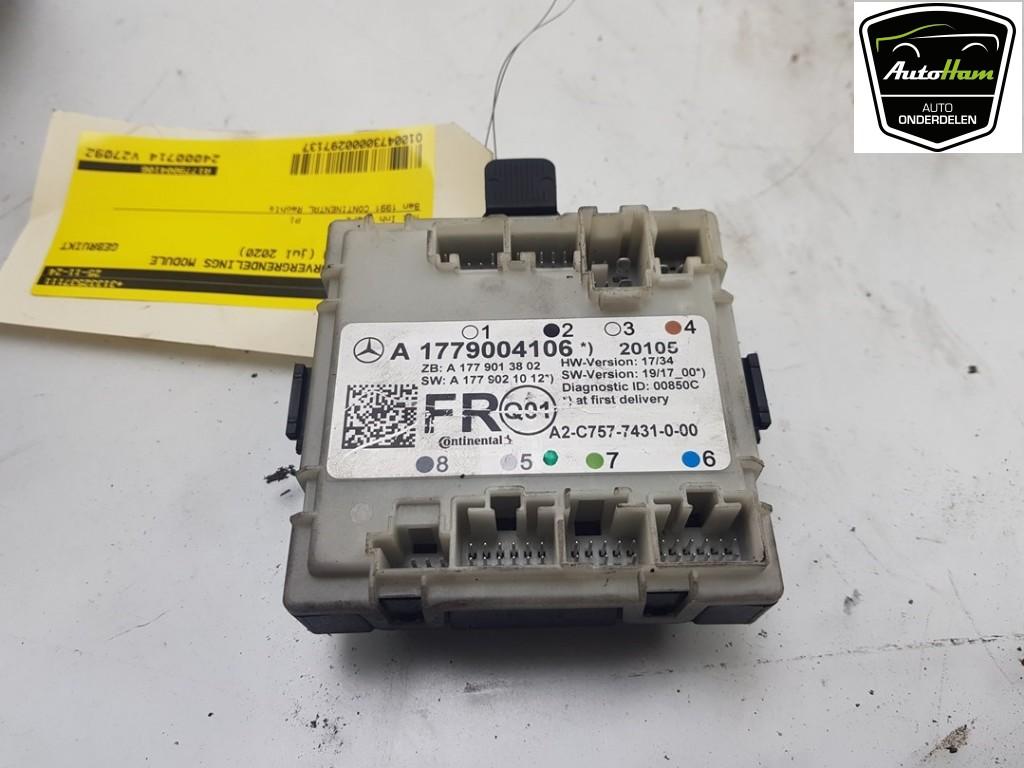 ORDINATEUR VEROUILLAGE CENTRALISE Mercedes-Benz GLA (H247), Autos : Pièces & Accessoires, Utilisé, Mercedes-Benz