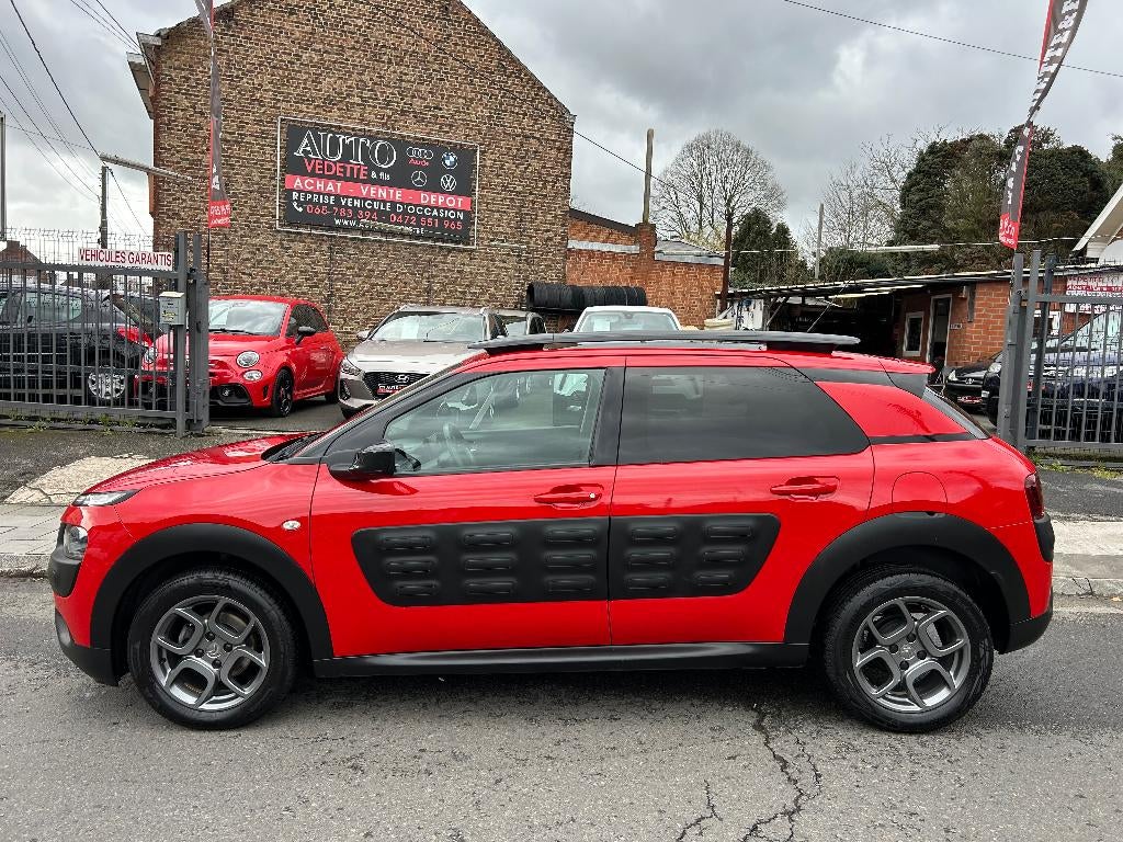 Citroen C4 Cactus 1.2i Shine Edition 81(110) KW(HP) GAR.1AN, Autos, Citroën, Rouge, Achat, Euro 6, Boîte manuelle