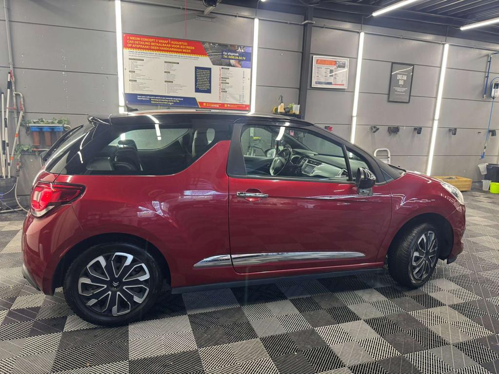 Citroën DS3 DS3 1.4 VTi Chic, Auto's, Citroën, Euro 5, Gebruikt, Zwart, 95 pk