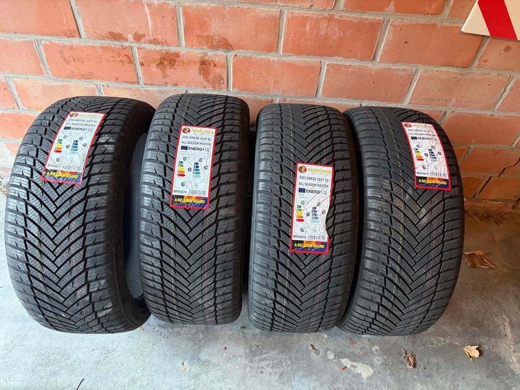 Jantes + pneus Audi, Autos : Pièces & Accessoires, Neuf, Pneus et Jantes, Enlèvement, 20 pouces