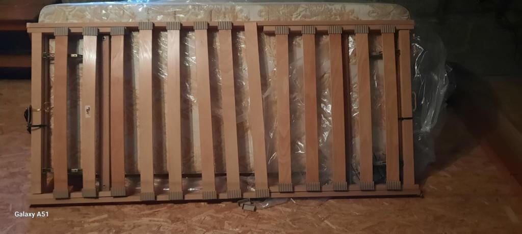 volledig eenpersoonsbed + frame van 1 eenpersoonsbed, Ophalen, Eenpersoons, Bruin, 80 cm