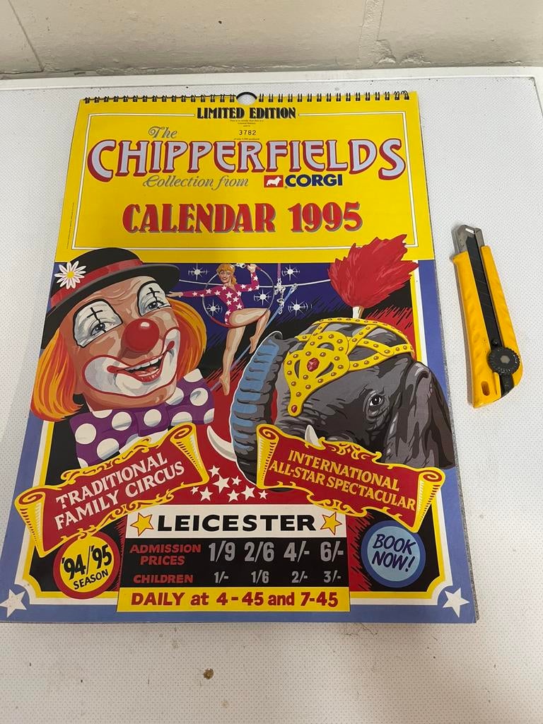 Corgi chipperfields kalender 1995, Hobby & Loisirs créatifs, Voitures miniatures | 1:32, Enlèvement ou Envoi, Comme neuf, Corgi