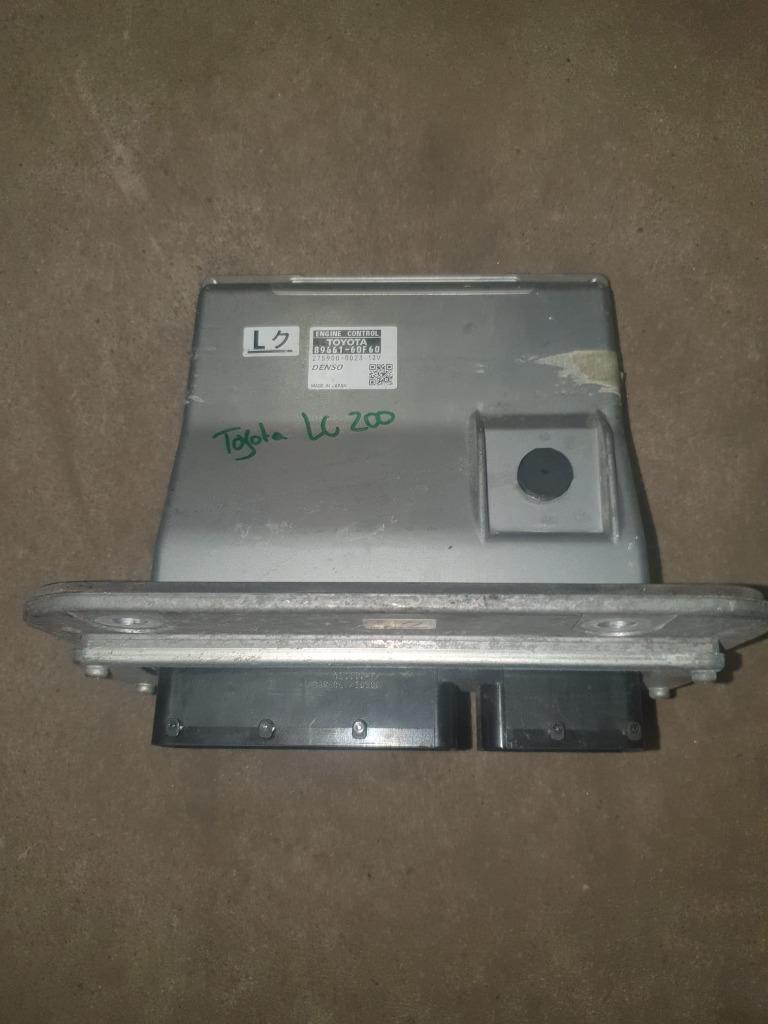 div computers Toyota Landcruiser model 200, Ophalen, Gebruikt, Toyota