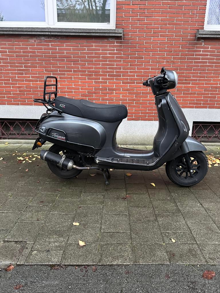 Custom GTS Toscana, Ophalen, Gebruikt