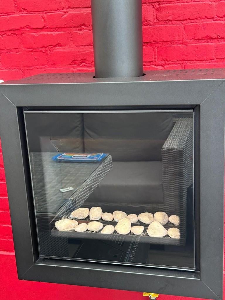 Gaskachel WELL STRALER in topstaat, Maison & Meubles, Poêles, Comme neuf, Suspendu, Chauffage à gaz, Gaz, Enlèvement