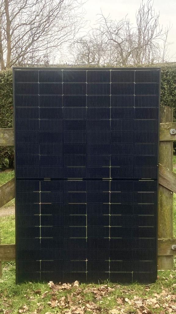 Nieuwe zonnepanelen IBC Solar 425W, glas/glas, bifacial, Doe-het-zelf en Bouw, Zonnepanelen en Toebehoren, Ophalen, Nieuw, Paneel