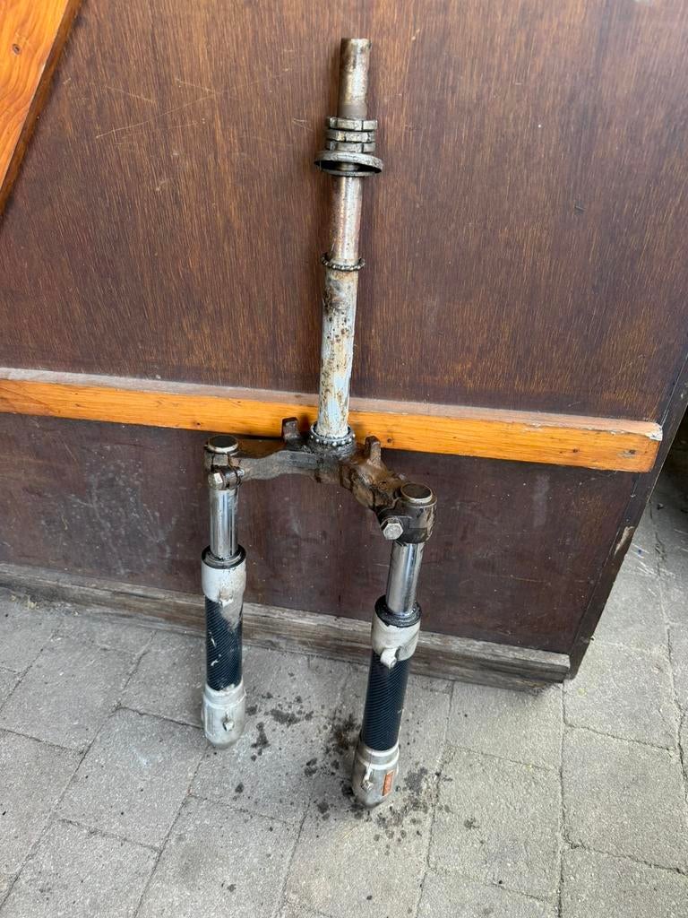 Yamaha Aerox Voorvork / Fourche NA 2003 carbon, Vélos & Vélomoteurs, Pièces de cyclomoteur | Scooters, Comme neuf, Yamaha, Enlèvement