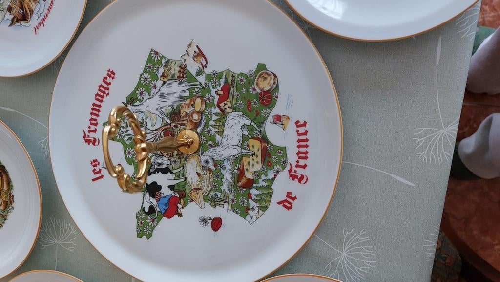 Assiettes à fromage, Maison & Meubles, Enlèvement, Comme neuf