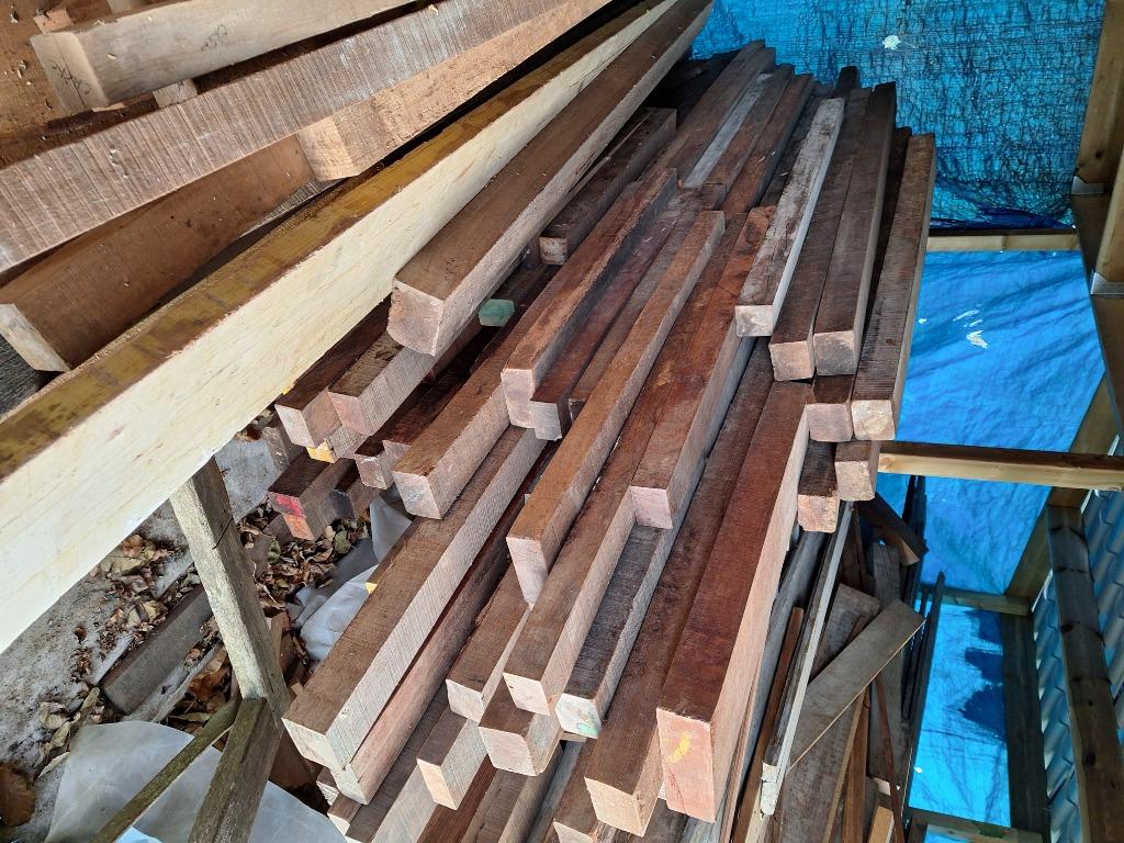 BOIS DIVERS DE MENUISERIE, Enlèvement ou Envoi