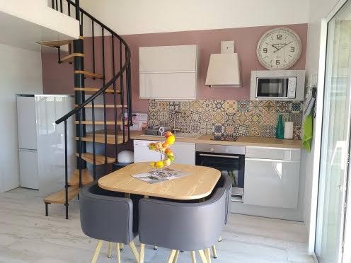 Petite maison à Saint Pierre la Mer pour 4 perset 2 chambres, Propriétaire, 2 personnes, 2 chambres, Autres types