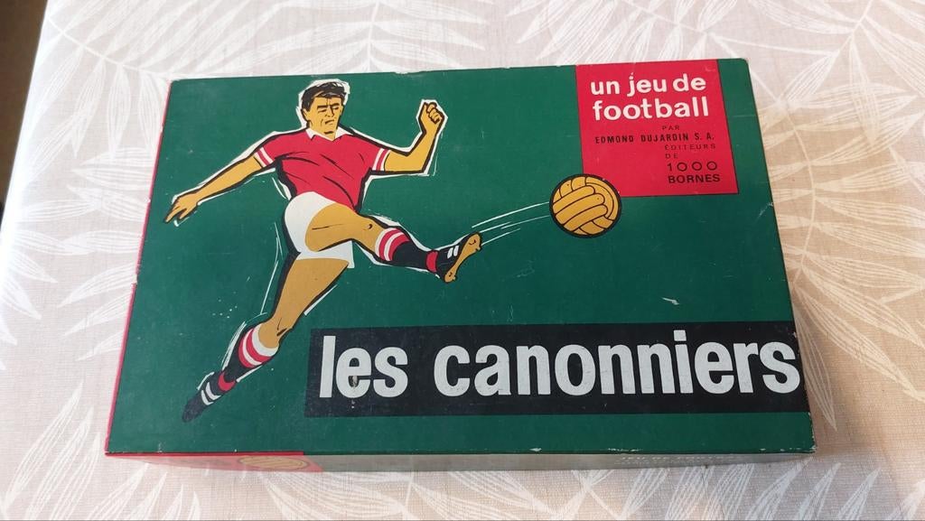 Les canonniers- un jeu de football, Enlèvement, Jeu