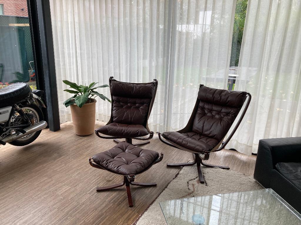 Vintage: sigurd ressel falcon chair set, Maison & Meubles, Fauteuils, Comme neuf, Bois, Cuir, Enlèvement