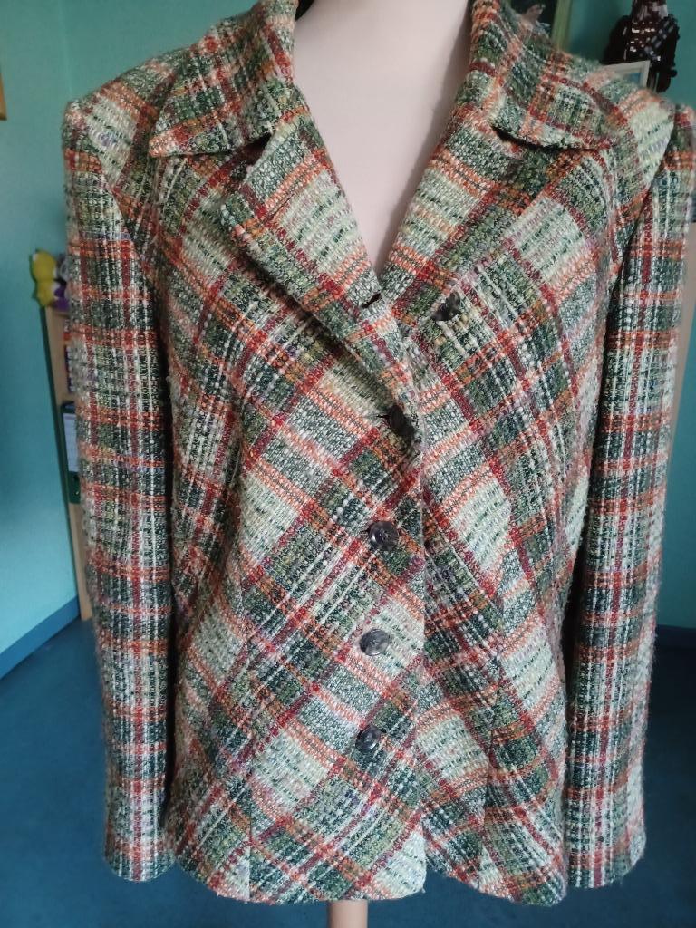 Bouclé  jas   44     Fisser, Kleding | Dames, Overige kleuren, Maat 42/44 (L), Ophalen of Verzenden, Fisser